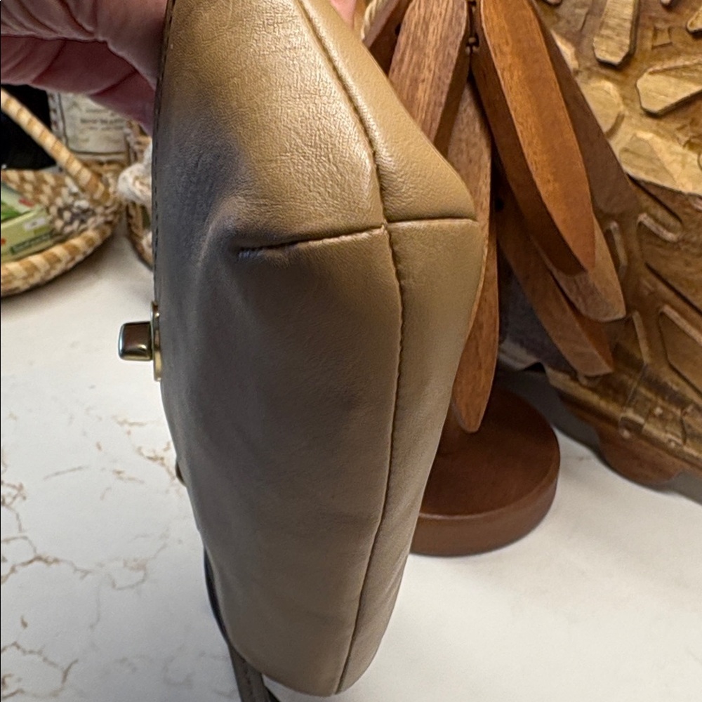 Coach Leather Wristlet Holds a Phone EUC - Picture 9 of 12